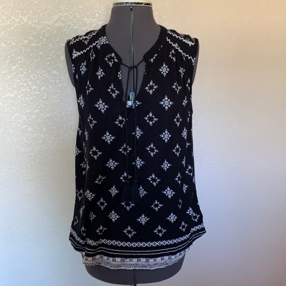Lucky brand tank top black large used